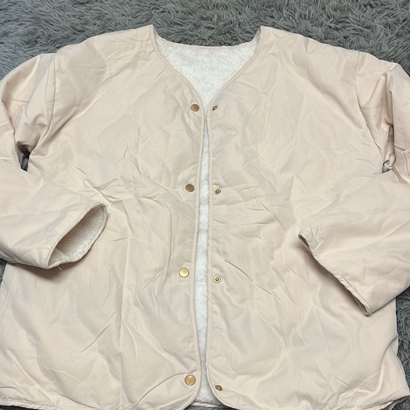 Reversible quilted/Sherpa jacket - Picture 3 of 5